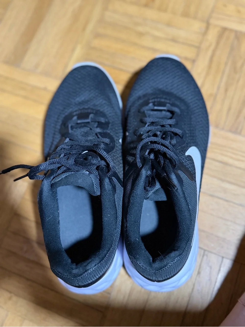 Nike Revolution 6 Black Women's Running Tennis Shoes Size 8.5